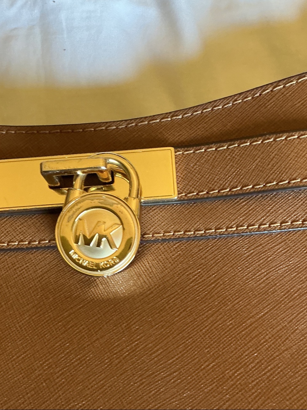 Michael Kors Light Brown Hamilton Leather Crossbody Bag - Picture 3 of 9